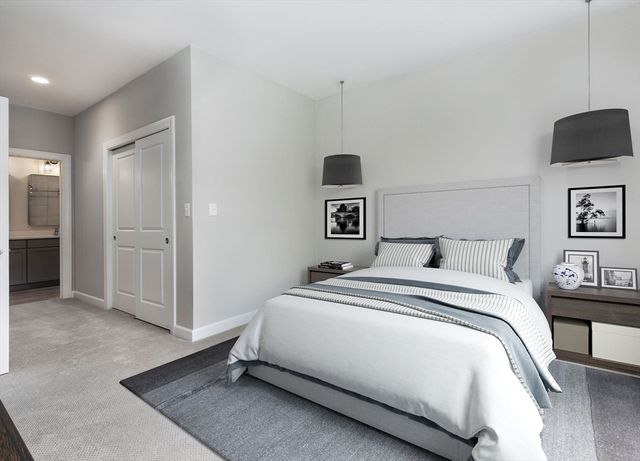 72 Flint Street 3102, Salem, MA 01970