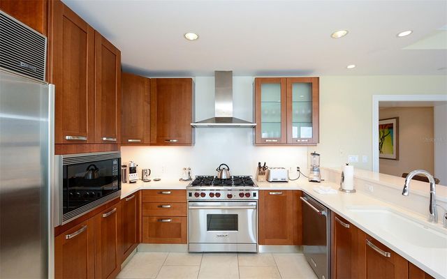 915 SEASIDE DRIVE 511, Weeks 2-3, Sarasota, FL 34242