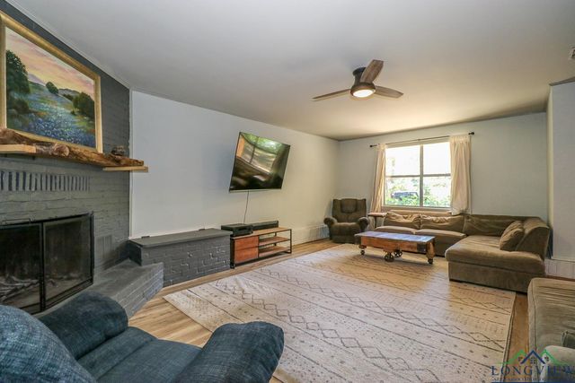 395 Delmora Drive, Longview, TX 75605