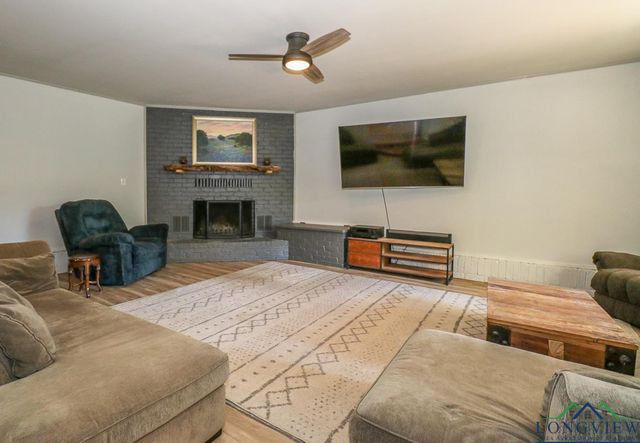 395 Delmora Drive, Longview, TX 75605