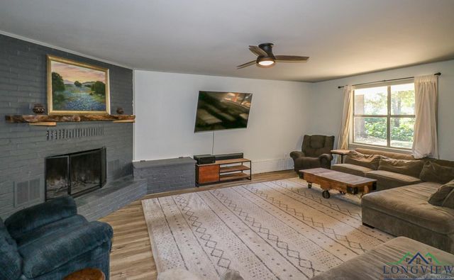 395 Delmora Drive, Longview, TX 75605