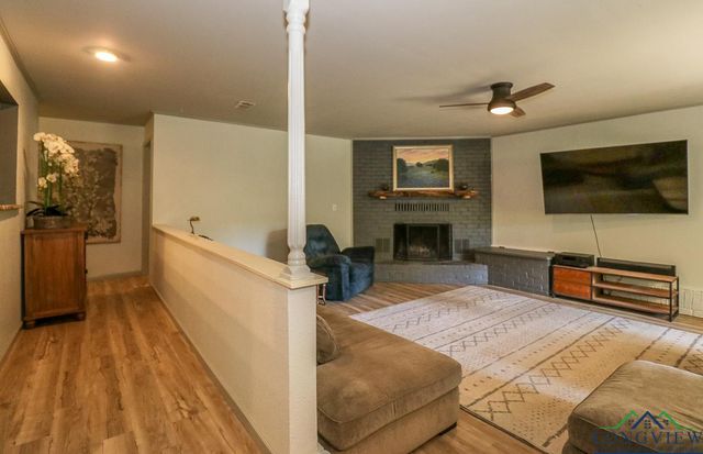 395 Delmora Drive, Longview, TX 75605