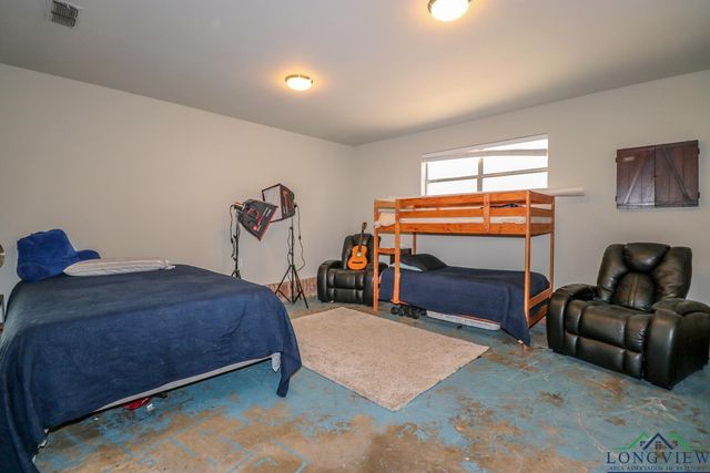 395 Delmora Drive, Longview, TX 75605