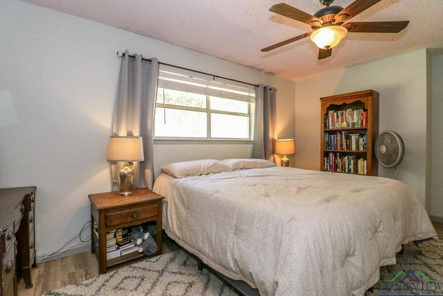 395 Delmora Drive, Longview, TX 75605