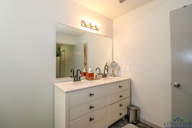 395 Delmora Drive, Longview, TX 75605