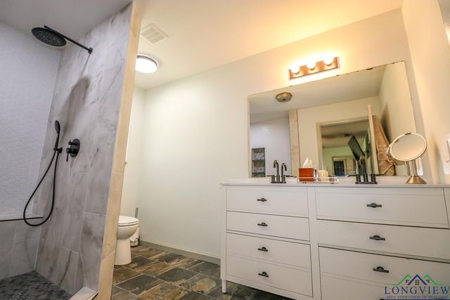 395 Delmora Drive, Longview, TX 75605