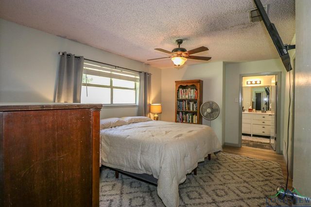 395 Delmora Drive, Longview, TX 75605