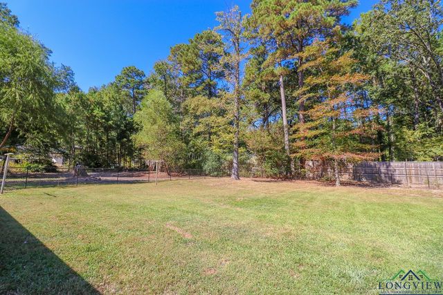 395 Delmora Drive, Longview, TX 75605