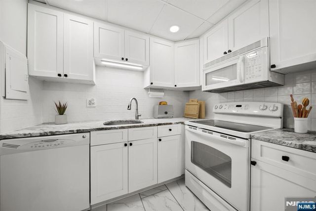 540 Fairview 102, Westwood, NJ 07675