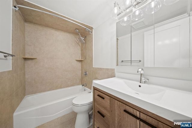 540 Fairview 102, Westwood, NJ 07675