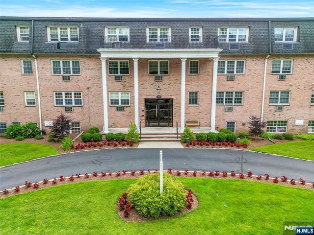 540 Fairview 102, Westwood, NJ 07675
