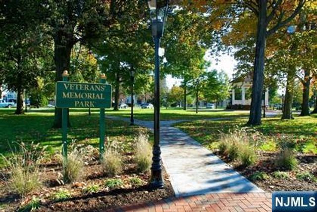 540 Fairview 102, Westwood, NJ 07675