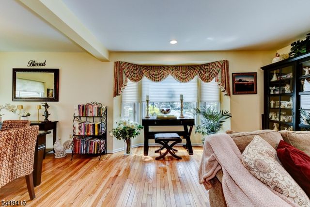 18 Dockery Dr, West Orange Twp., NJ 07052