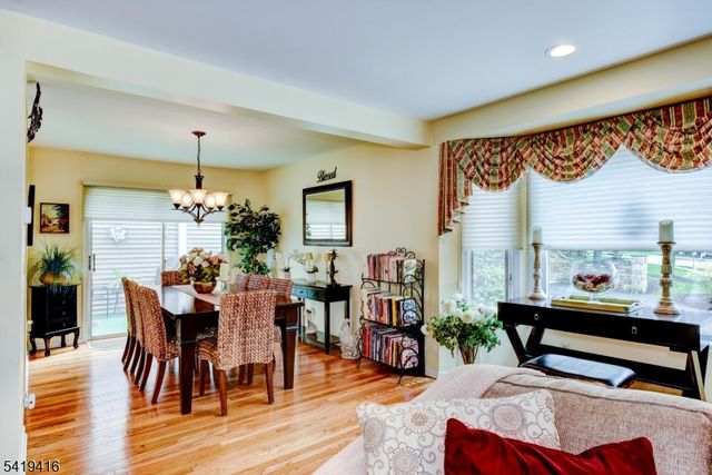 18 Dockery Dr, West Orange Twp., NJ 07052