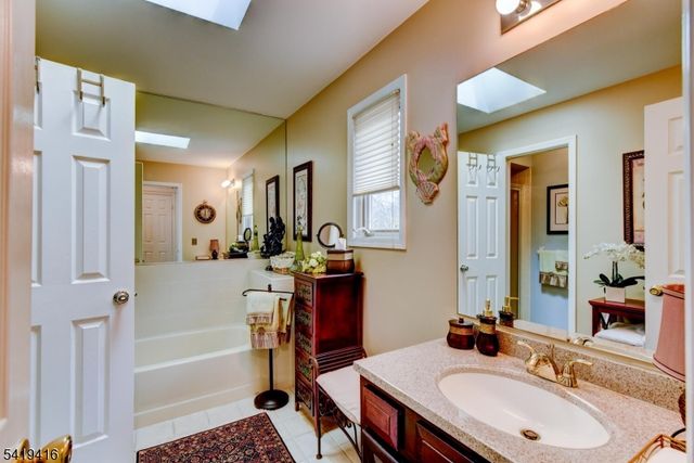 18 Dockery Dr, West Orange Twp., NJ 07052