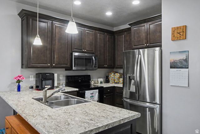 709 N 220 E, Salem, UT 84653