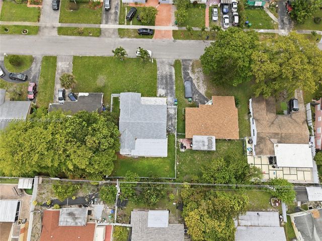 7051 SW 29th St, Miramar, FL 33023