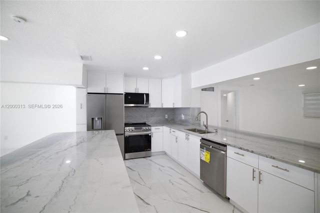 7051 SW 29th St, Miramar, FL 33023