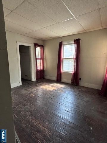 1 Reid Avenue, Passaic, NJ 07055