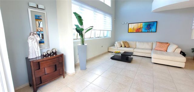 CALLE 9 ESTANCIAS DE SAN FERNANDO I 7, Carolina, PR 00983