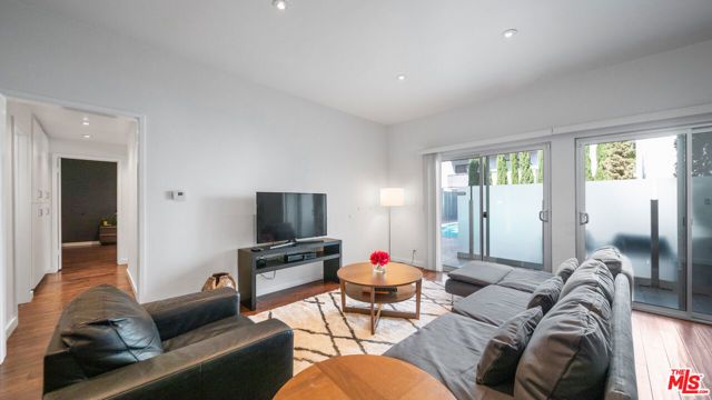 1818 Thayer Avenue 102, Los Angeles, CA 90025