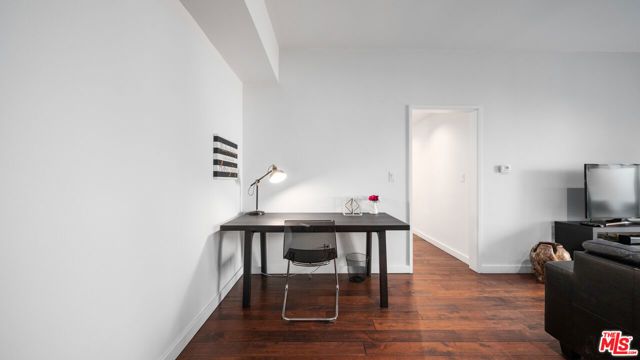 1818 Thayer Avenue 102, Los Angeles, CA 90025