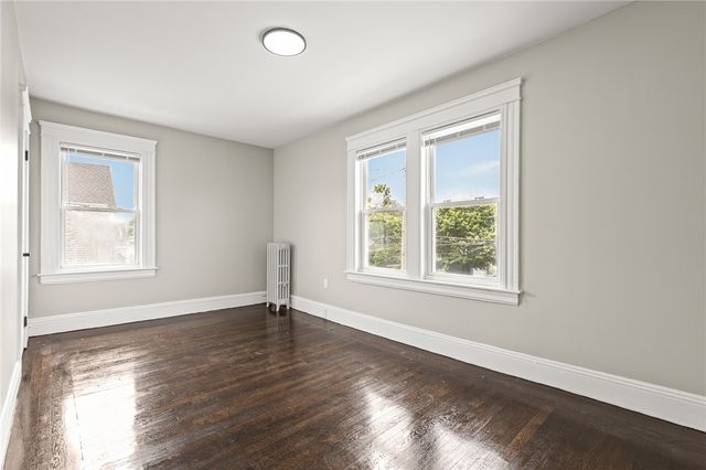 200 Narragansett Avenue, Providence, RI 02907