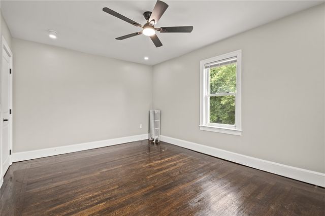 200 Narragansett Avenue, Providence, RI 02907