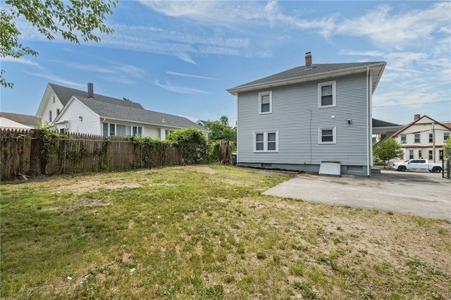 200 Narragansett Avenue, Providence, RI 02907