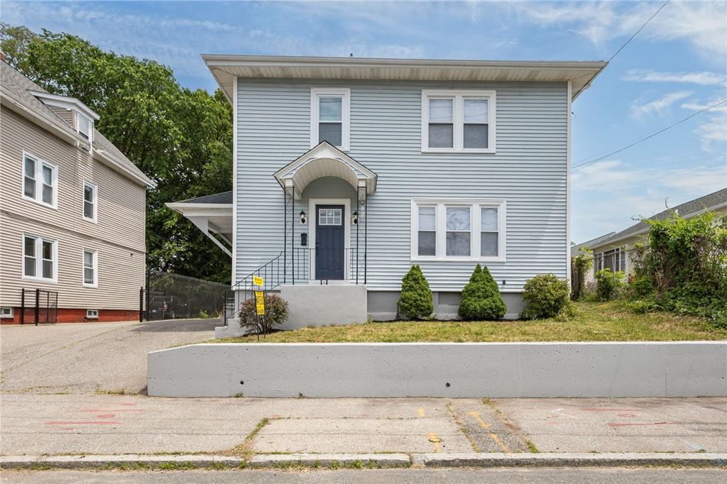 200 Narragansett Avenue, Providence, RI 02907
