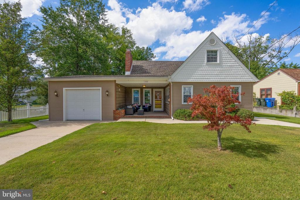 160 E CUMBERLAND AVE, Sewell, NJ 08080