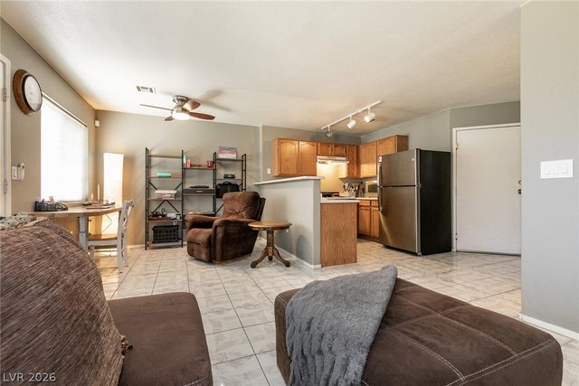 1956 Vista Malaga Street 103, Las Vegas, NV 89106