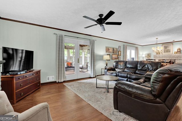 2987 Overwood Lane, Snellville, GA 30078