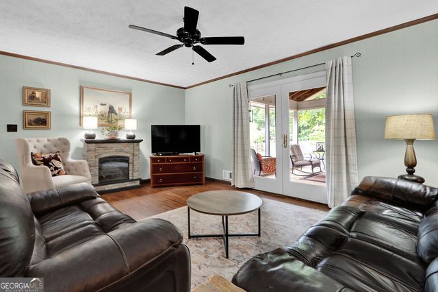 2987 Overwood Lane, Snellville, GA 30078