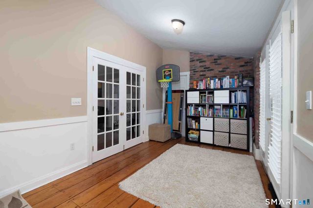 140 Round Hill Road, North Haven, CT 06473