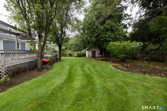 140 Round Hill Road, North Haven, CT 06473