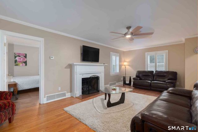140 Round Hill Road, North Haven, CT 06473