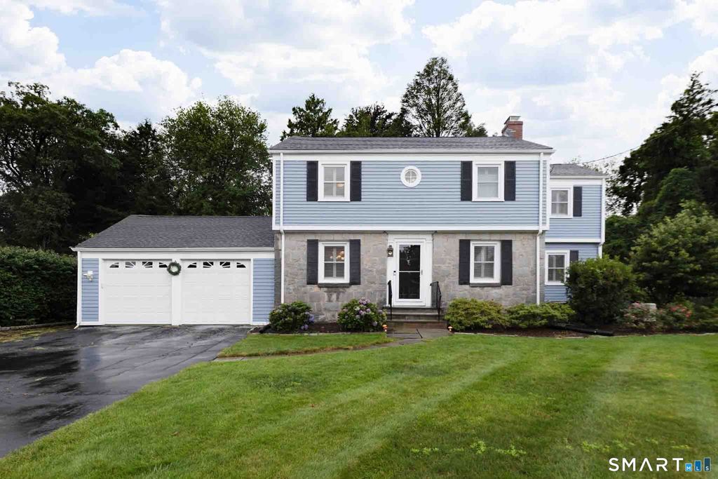 140 Round Hill Road, North Haven, CT 06473