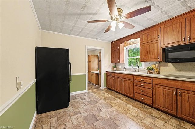 204 Broad Street, Reidsville, NC 27320