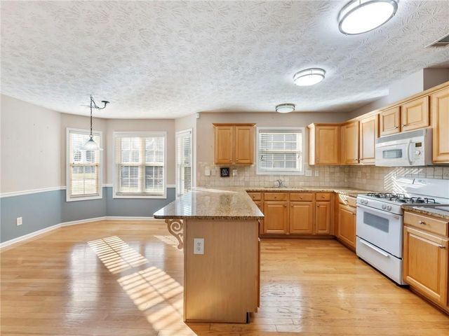 1256 Oakmont Ridge Drive, Lawrenceville, GA 30043