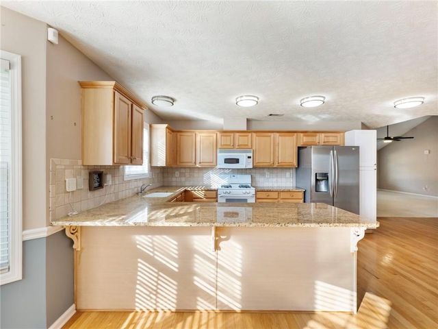 1256 Oakmont Ridge Drive, Lawrenceville, GA 30043