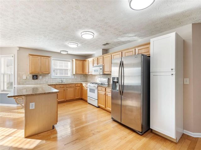 1256 Oakmont Ridge Drive, Lawrenceville, GA 30043