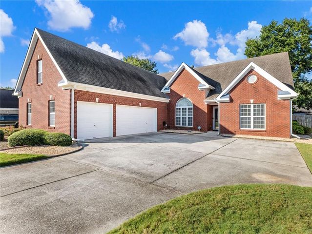 1256 Oakmont Ridge Drive, Lawrenceville, GA 30043