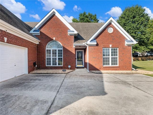 1256 Oakmont Ridge Drive, Lawrenceville, GA 30043
