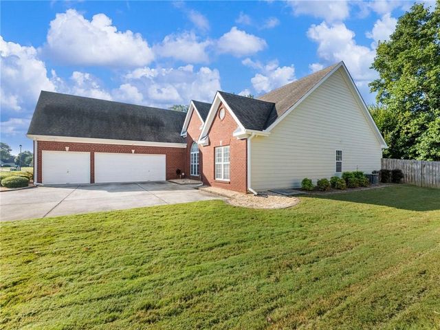 1256 Oakmont Ridge Drive, Lawrenceville, GA 30043