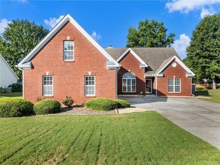 1256 Oakmont Ridge Drive, Lawrenceville, GA 30043