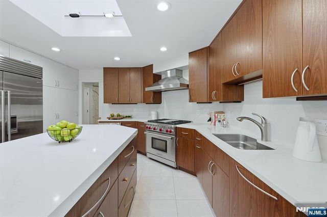 97 Lawrence Parkway, Tenafly, NJ 07670