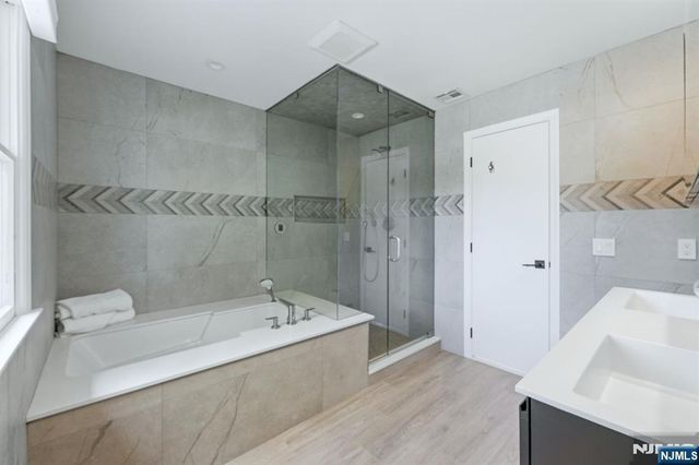 97 Lawrence Parkway, Tenafly, NJ 07670
