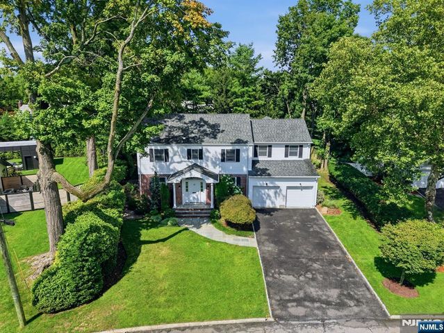 97 Lawrence Parkway, Tenafly, NJ 07670