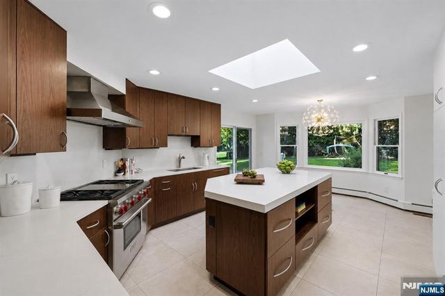 97 Lawrence Parkway, Tenafly, NJ 07670